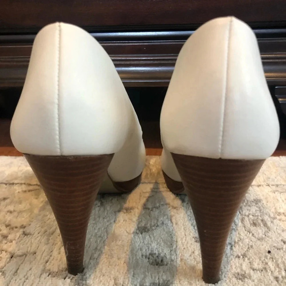 Style & Co White Heels - Picture 6 of 7